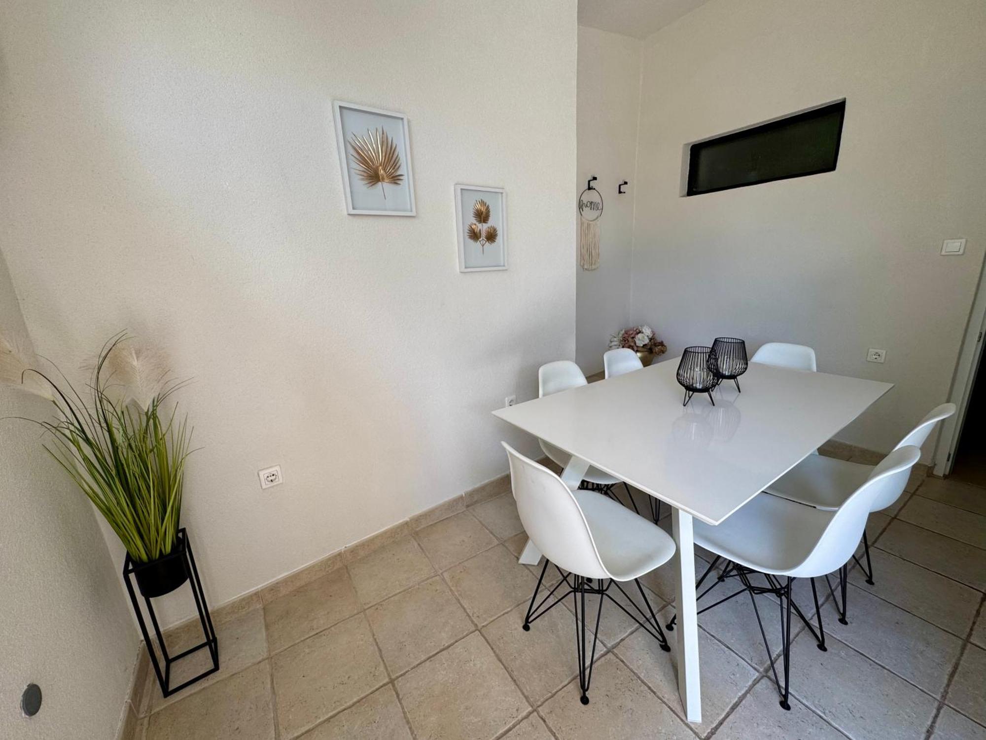 Apartment Urban Oasis Цриквеница Экстерьер фото